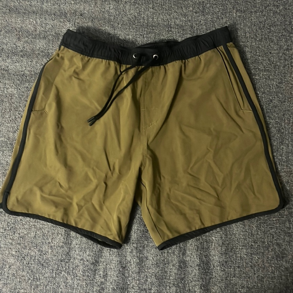 RVCA hybrid walkshorts